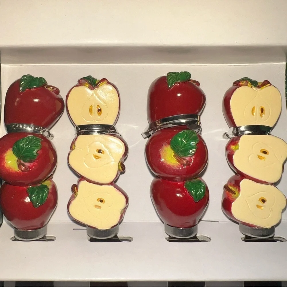 Crossroads 4 Hand Painted Apple Shaped Cheese Butter Dip Spreaders NWOT